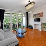 Blackbird Apartment